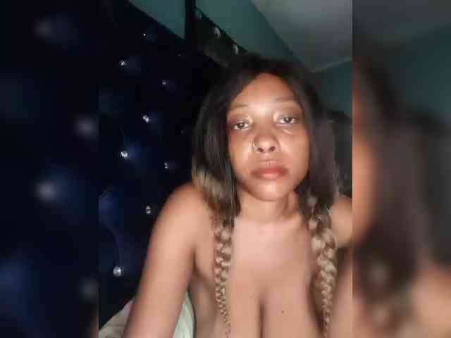 Hennesy-Camila webcam