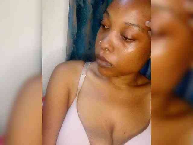 Hennesy-Camila webcam