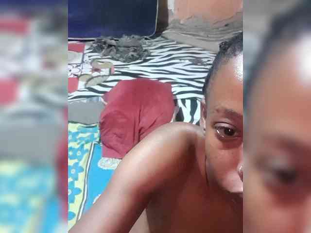 Hennesy-Camila webcam