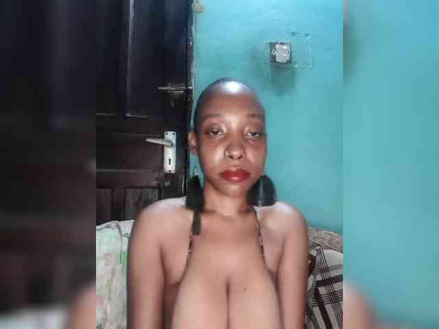 Hennesy-Camila webcam