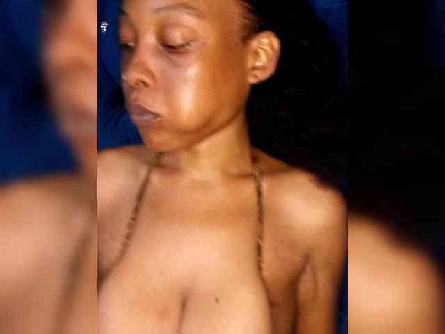 Hennesy-Camila Hennesy-Camila