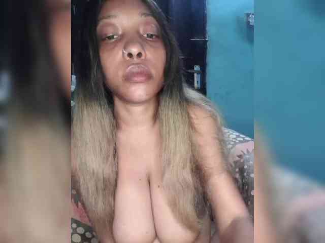 Hennesy-Camila webcam