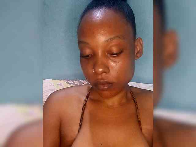 Hennesy-Camila Hennesy-Camila