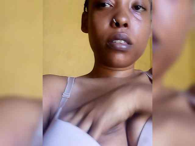 Hennesy-Camila webcam