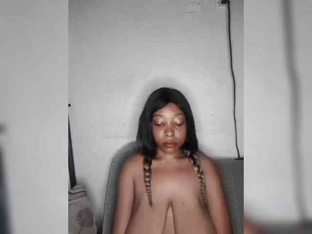 Hennesy-Camila webcam