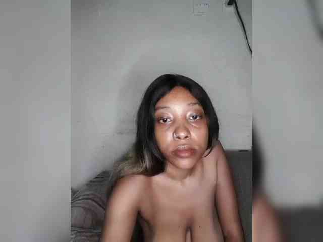 Hennesy-Camila webcam