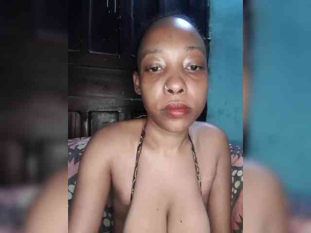 amateur sex live Hennesy-Camila