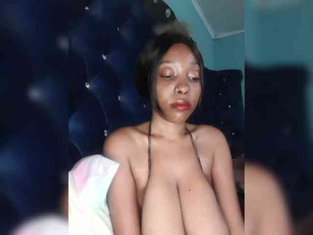 Hennesy-Camila webcam