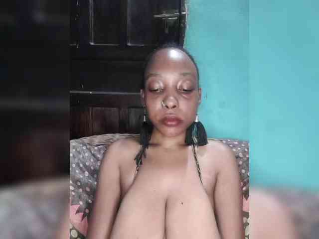 Hennesy-Camila webcam