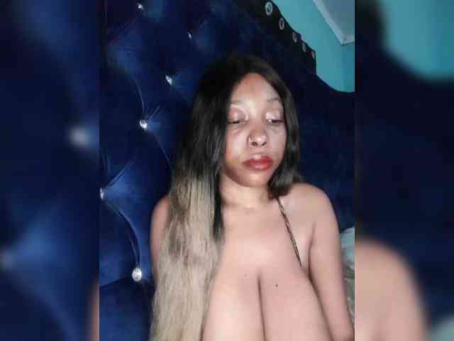 Hennesy-Camila webcam