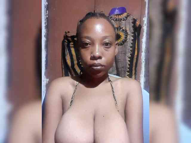 Hennesy-Camila webcam