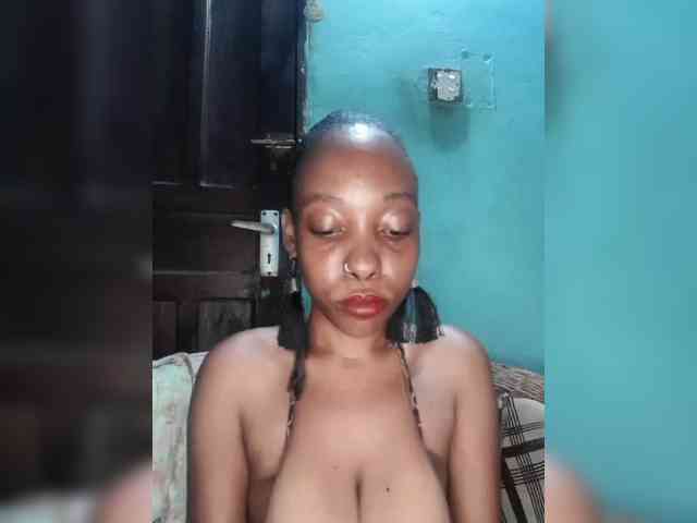 Hennesy-Camila webcam