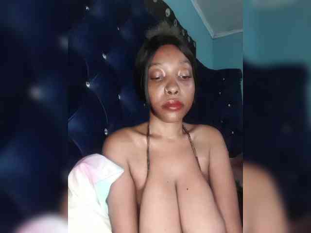 Hennesy-Camila webcam
