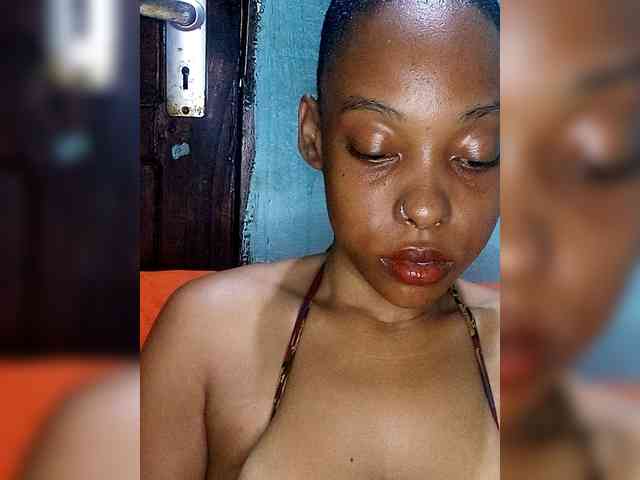 Hennesy-Camila Hennesy-Camila