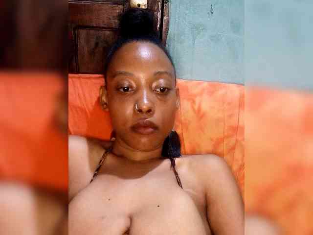 Hennesy-Camila Hennesy-Camila