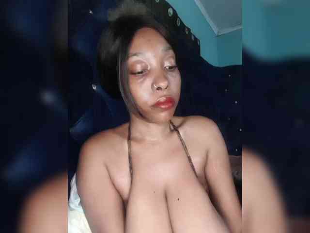 Hennesy-Camila webcam