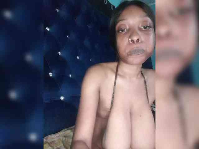 Hennesy-Camila webcam