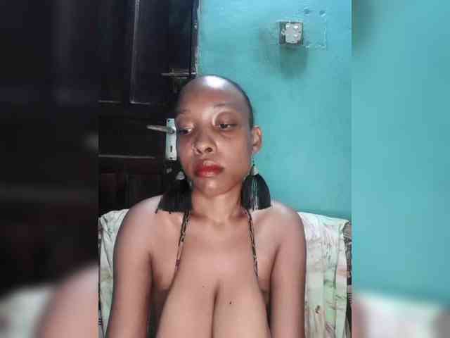 Hennesy-Camila webcam