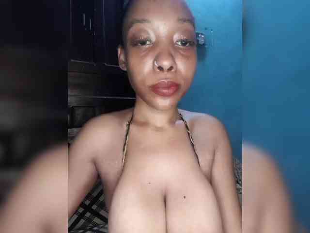 Hennesy-Camila Hennesy-Camila