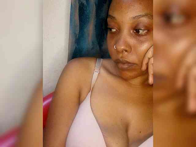 Hennesy-Camila webcam