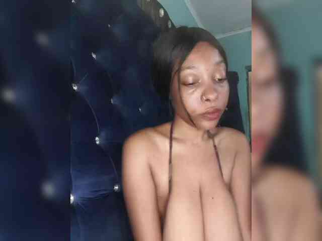 Hennesy-Camila webcam