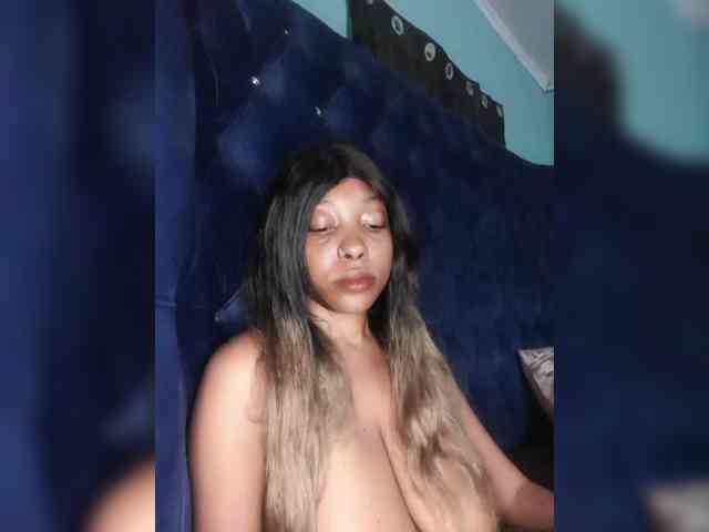 Hennesy-Camila webcam