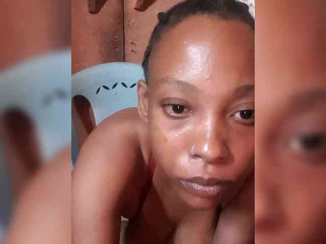 Hennesy-Camila webcam