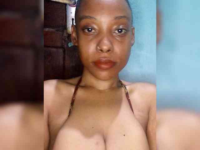 Hennesy-Camila Hennesy-Camila