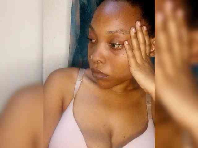 Hennesy-Camila webcam