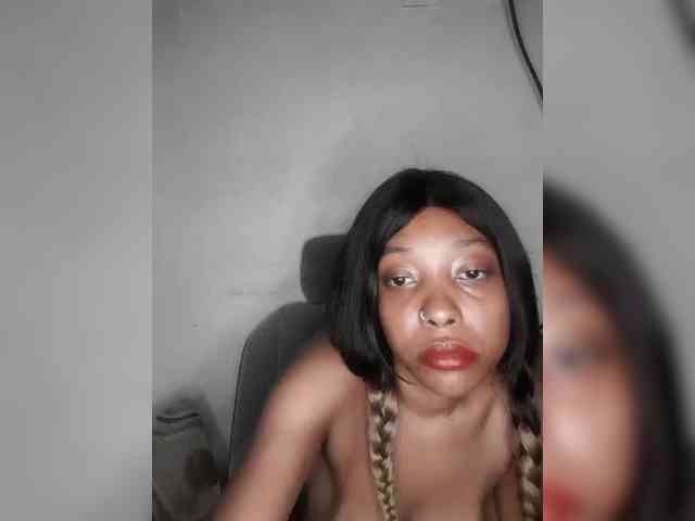 Hennesy-Camila webcam