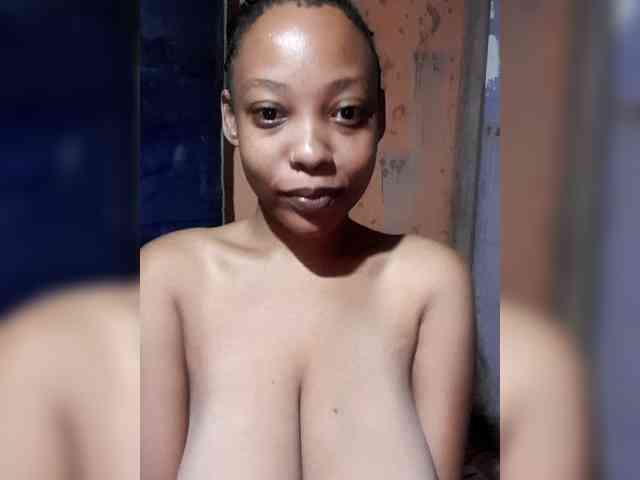 Hennesy-Camila webcam