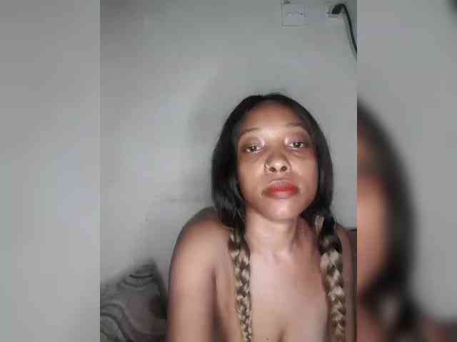 Hennesy-Camila webcam