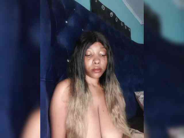 Hennesy-Camila webcam