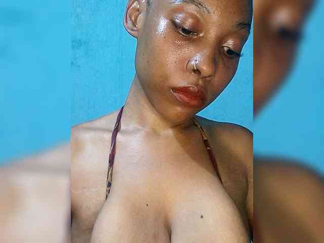 Hennesy-Camila Hennesy-Camila