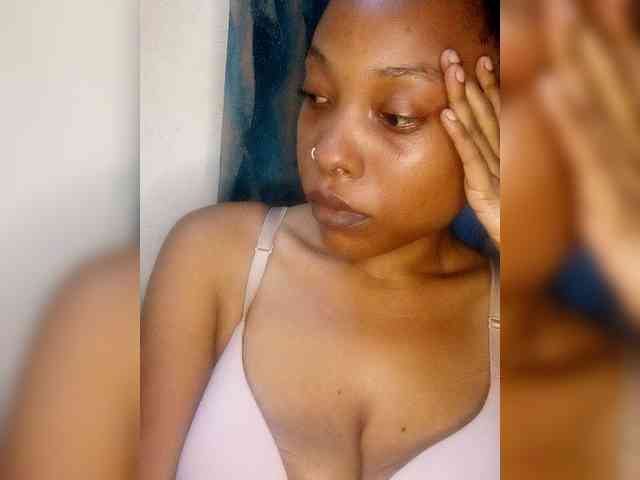 Hennesy-Camila Hennesy-Camila