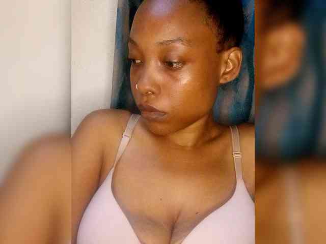 Hennesy-Camila webcam