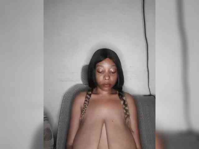 Hennesy-Camila webcam
