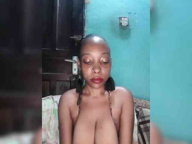 Hennesy-Camila webcam