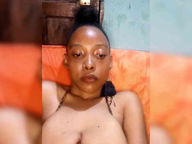 Hennesy-Camila Hennesy-Camila