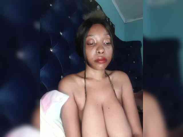 Hennesy-Camila webcam