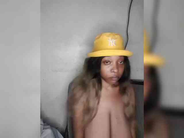 Hennesy-Camila webcam