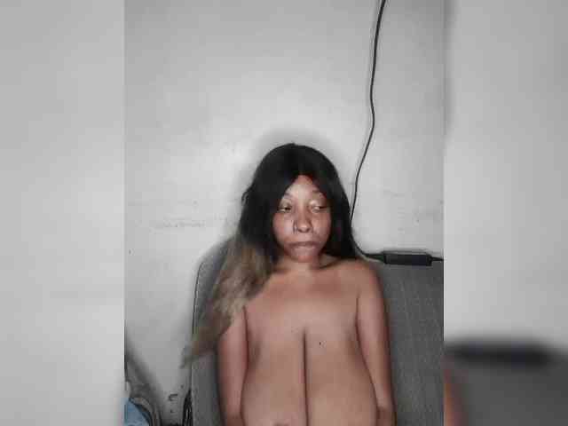 Hennesy-Camila webcam