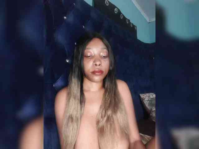 Hennesy-Camila webcam