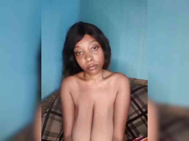 Hennesy-Camila webcam