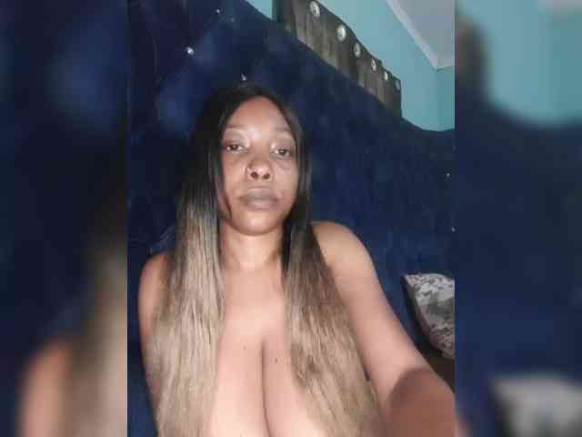 Hennesy-Camila webcam