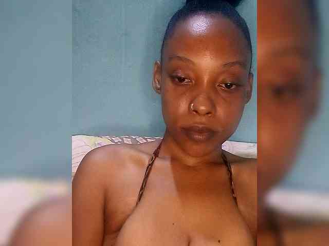 Hennesy-Camila Hennesy-Camila