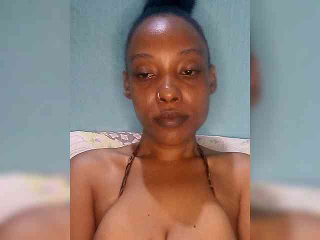 Hennesy-Camila Hennesy-Camila