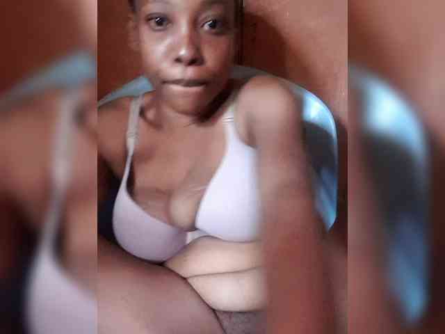 Hennesy-Camila webcam