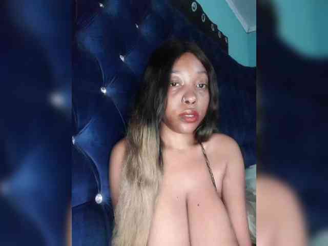 Hennesy-Camila webcam