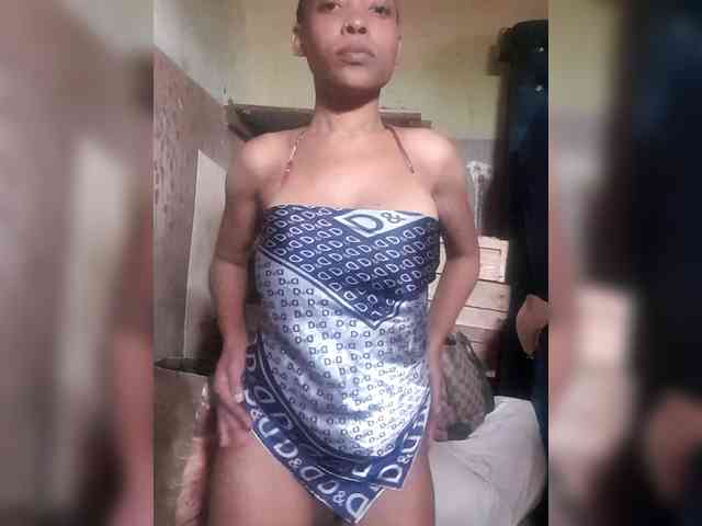 Hennesy-Camila webcam